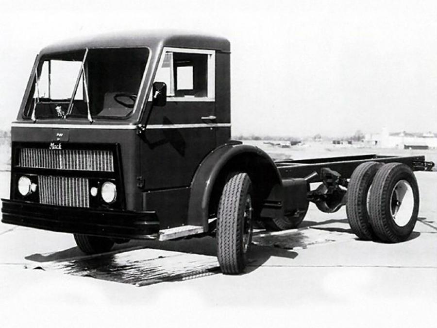  Mack D-Series 1955 года  (фото 1 из 1)